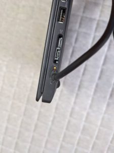 ThinkPad X390　充電時